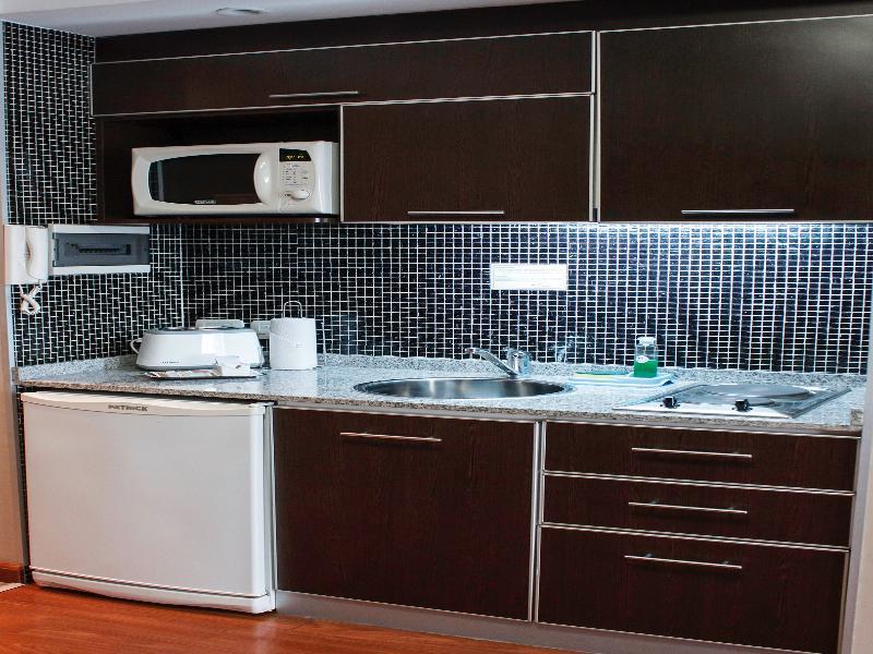 Apartahotel Ayres De Recoleta Libertad 4*
